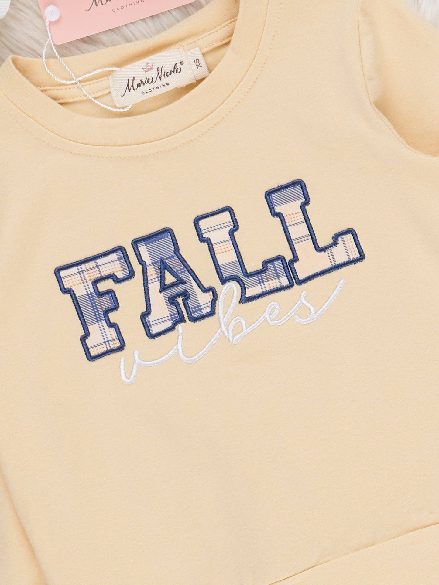 Plaid "Fall Vibes" Denim Outfit