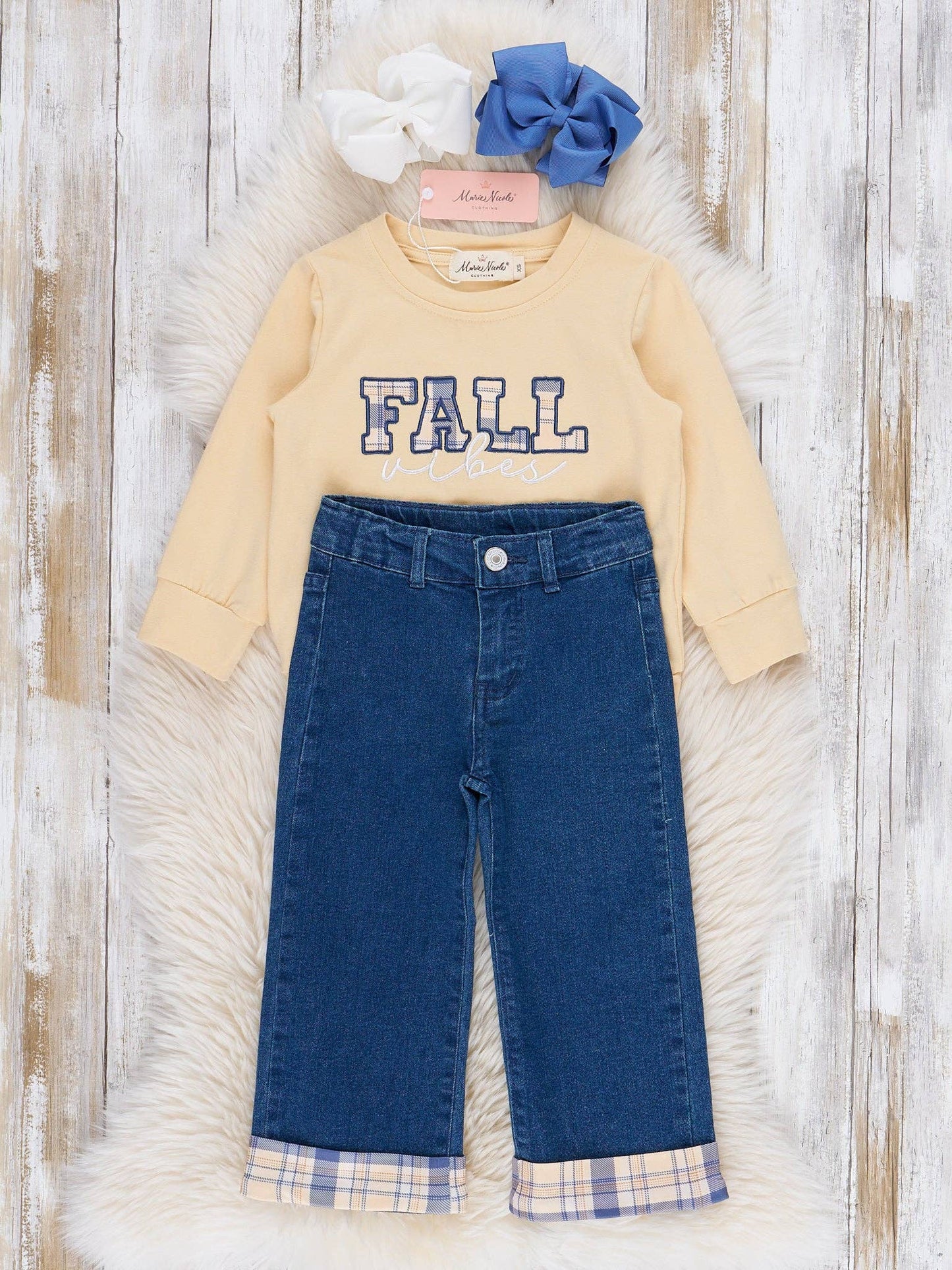 Plaid "Fall Vibes" Denim Outfit