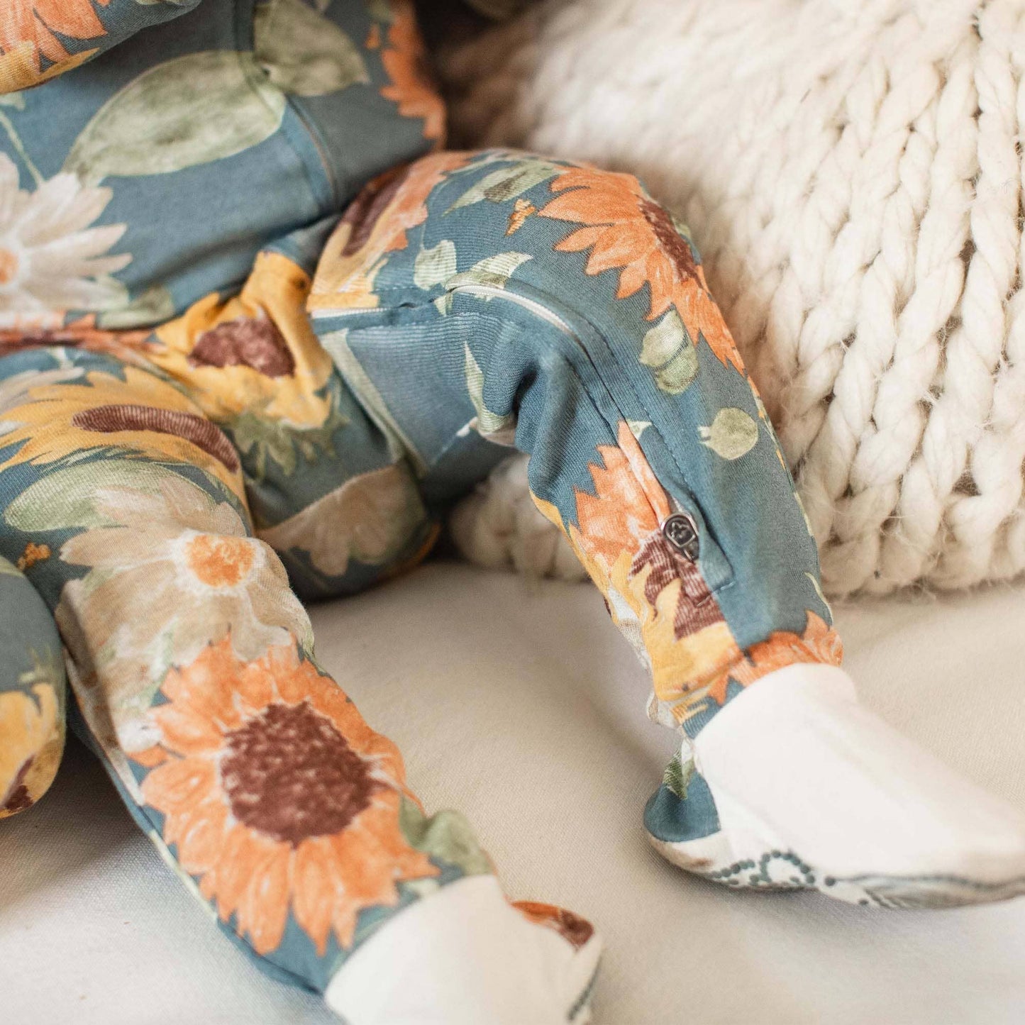 Sunflowers Sleep & Play