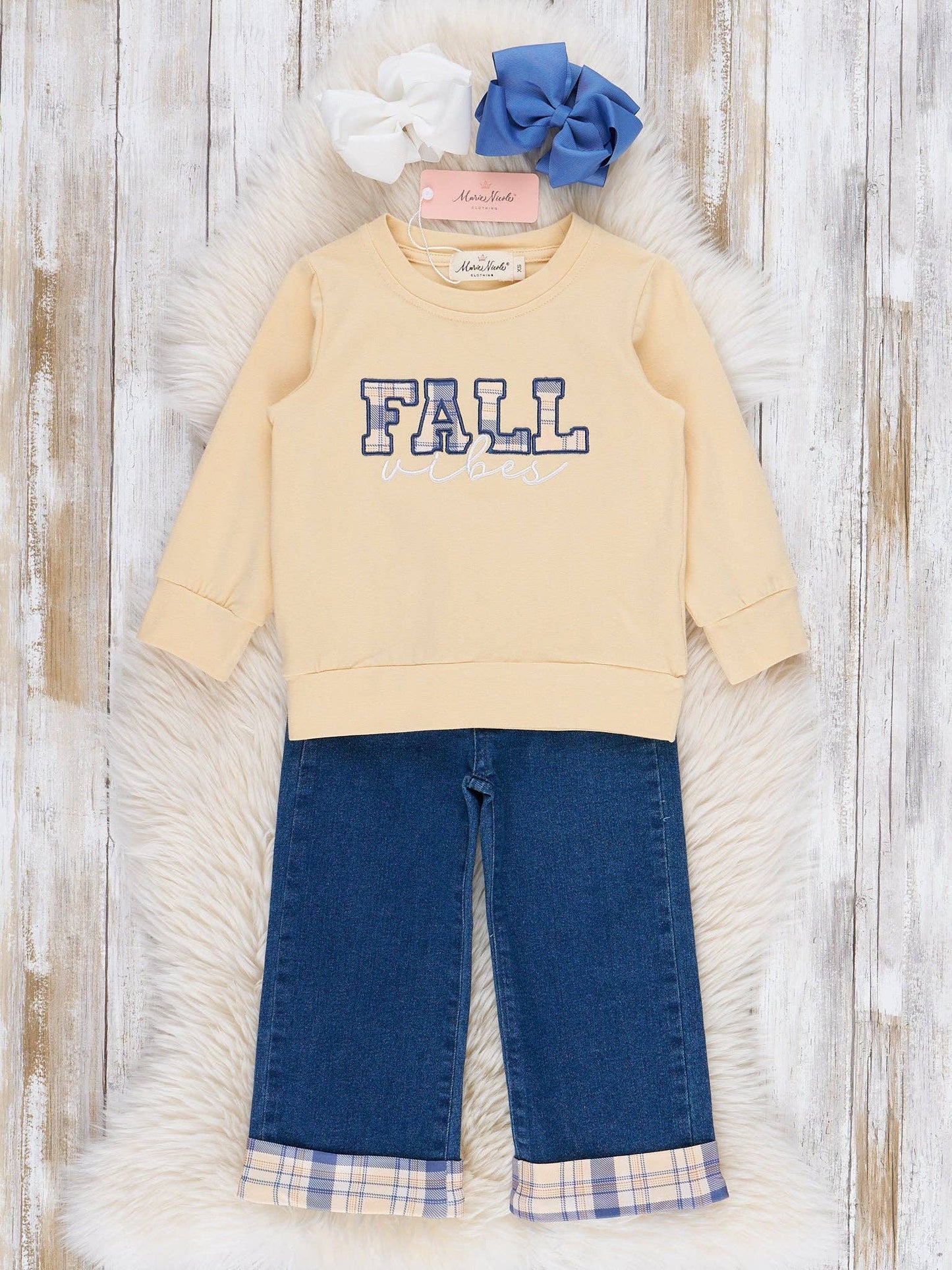 Plaid "Fall Vibes" Denim Outfit